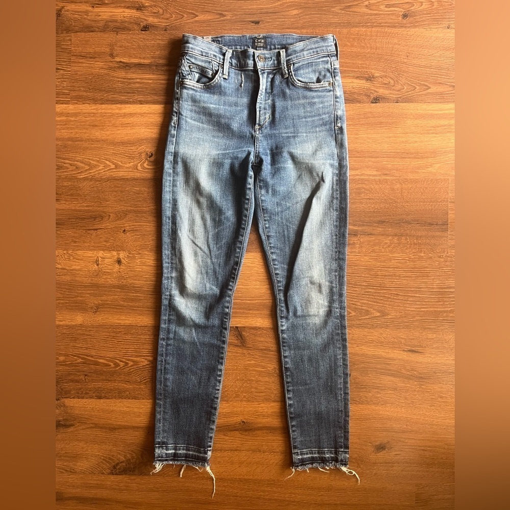 Citizen of Humanity - Rocket crop high rise skinny w/frayed bottoms - Picture 3 of 10